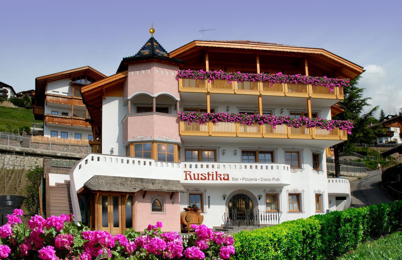Hotel Residence Gasser Villanders Exterior foto